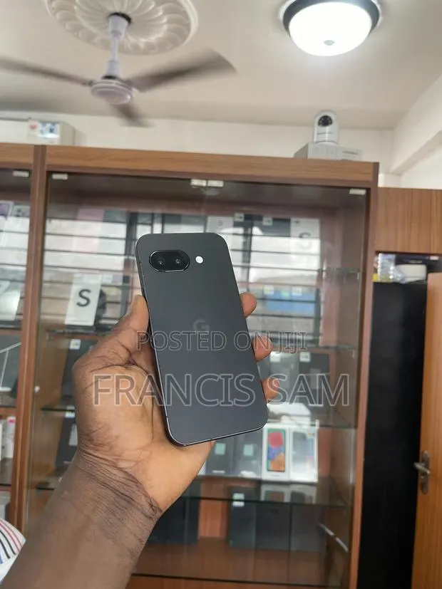 Google Pixel 9a 128 GB Black · Photo 1