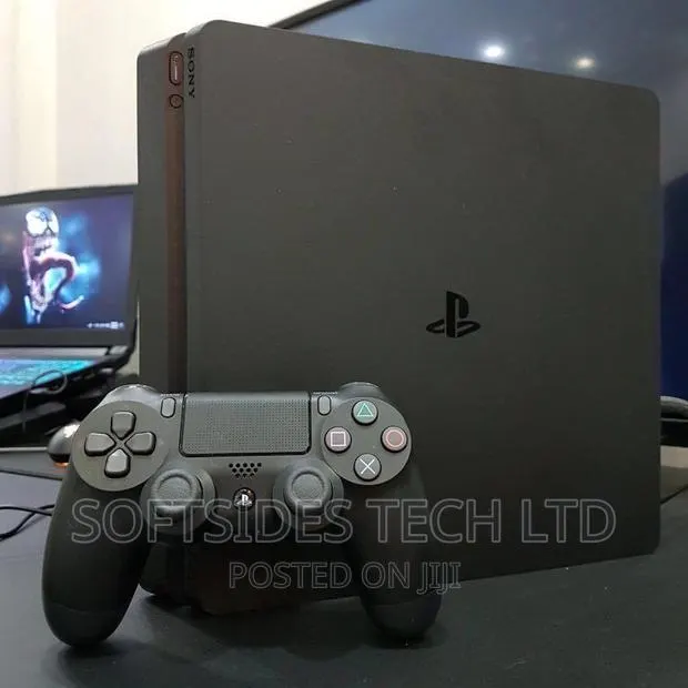Home Used Playstation 4 Slim Controller Set Available · Photo 1