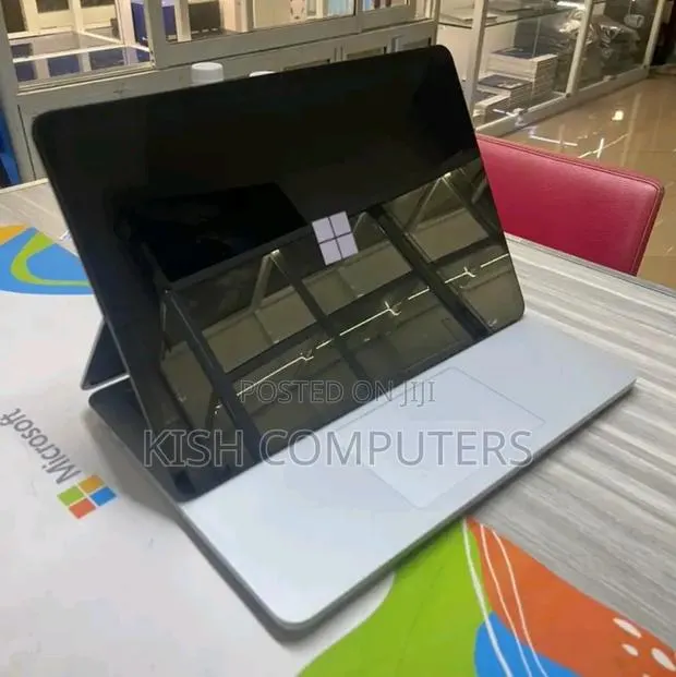 New Laptop Microsoft Surface Laptop Studio 32GB Intel Core i7 SSD 1T · Photo 1