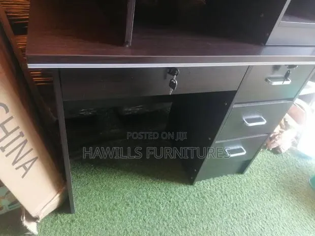 Office Computer Desk · Photo 1