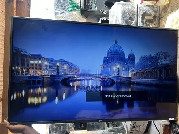 Original 50 Inches Lg Smart Tv From Uk · Photo 1