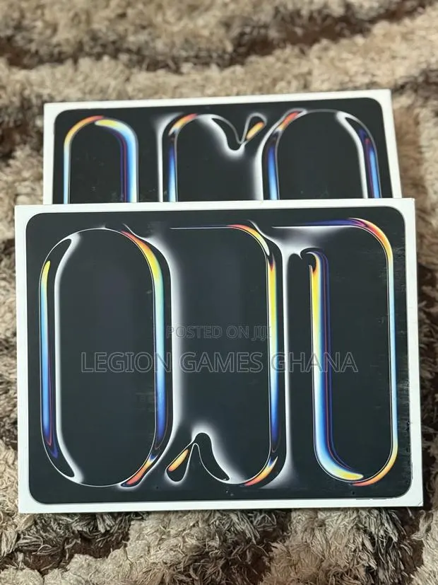 New Apple iPad Pro 13 (2024) 512 GB Silver · Photo 1