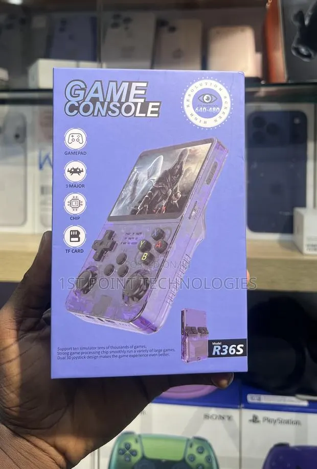 Retro Game Console R36s · Photo 1