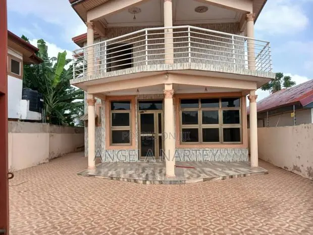 4bdrm House in Community 17 Lashibi, Tema Metropolitan for sale · Photo 1