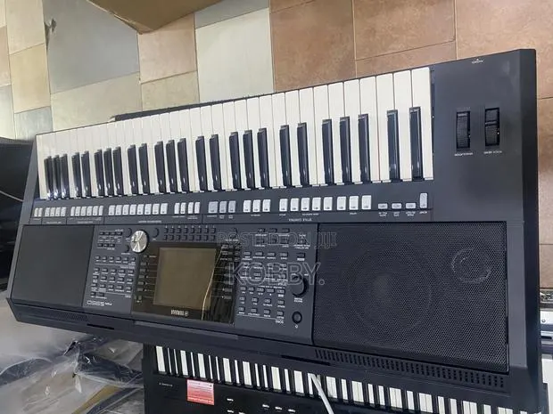 Yamaha PSR S950 · Photo 1