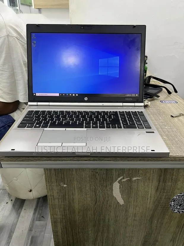 Laptop HP EliteBook 8570P 8GB Intel Core i7 HDD 500GB · Photo 1