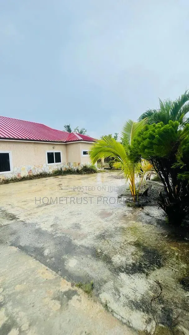 4bdrm House in Amasaman Opah for sale · Photo 1