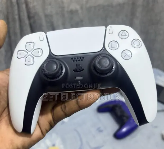 Playstation 5 Controller · Photo 1