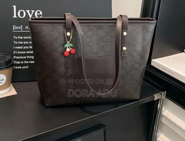 Ladies Tote Bags · Photo 1
