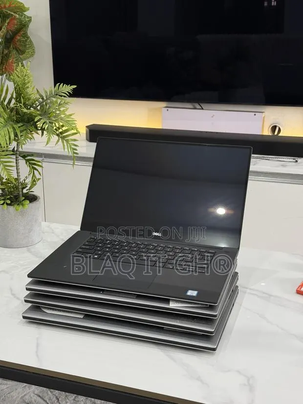 Laptop Dell Precision 15 5520 16GB Intel Core i7 SSD 256GB · Photo 1