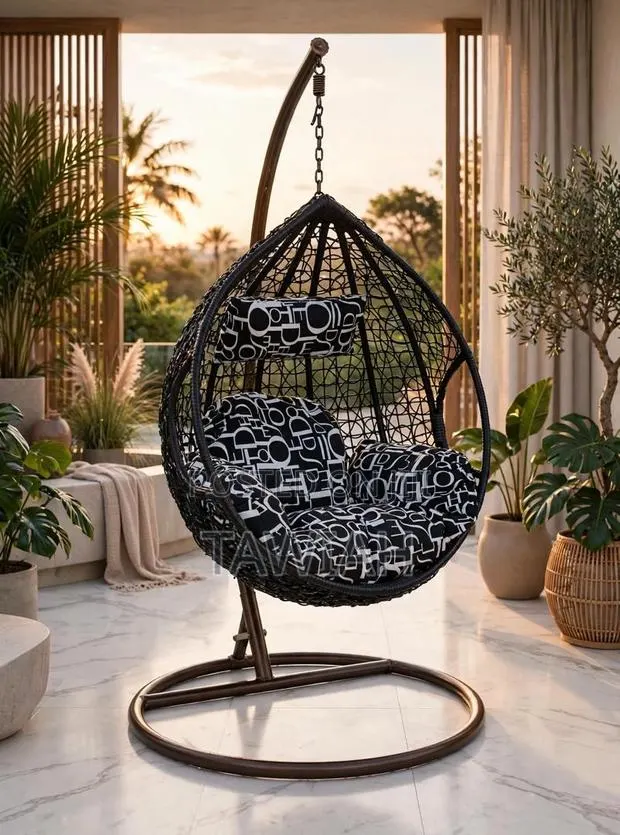 Swing Single Chair · Photo 1