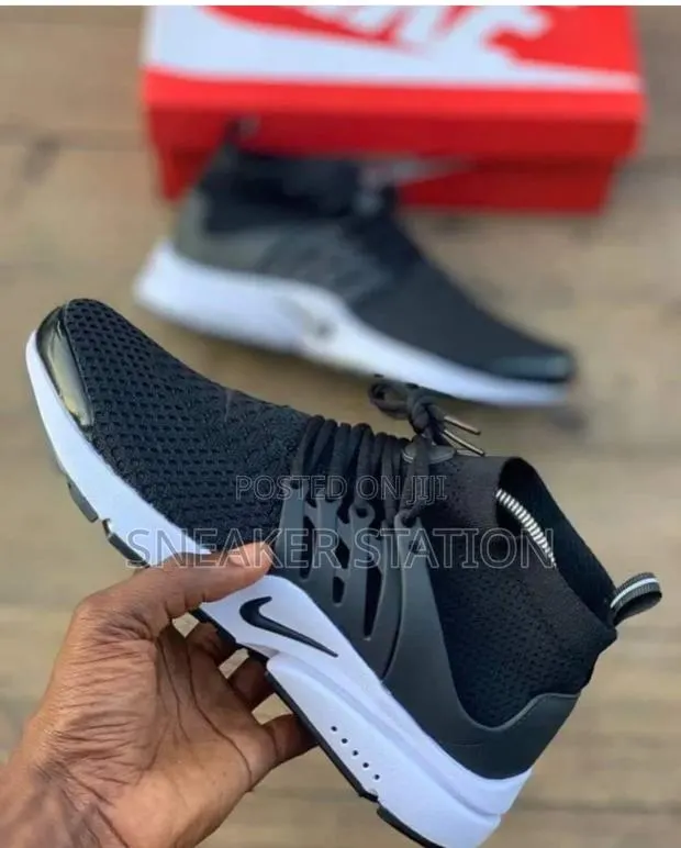 Nike Presto Flyknit Black/White · Photo 1