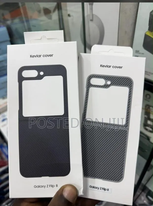 Galaxy Z Flip 8 Original Kevlar Case · Photo 1