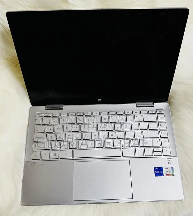 New Laptop HP Pavilion 14 x360 2-in-1 8GB Intel Core i5 SSD 512GB · Photo 1