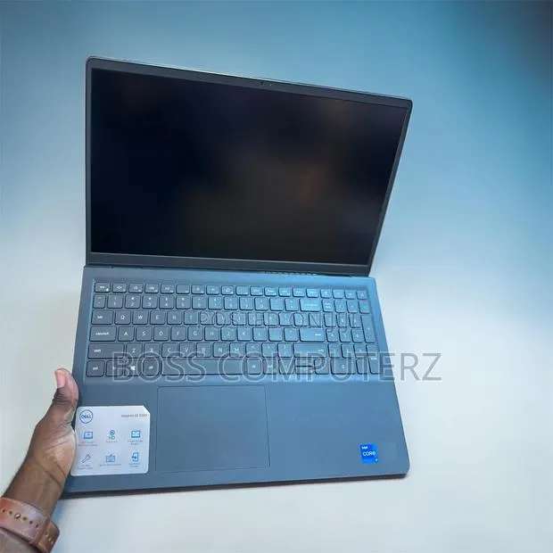 Laptop Dell Inspiron 15 3511 16GB Intel Core i7 SSD 512GB · Photo 1