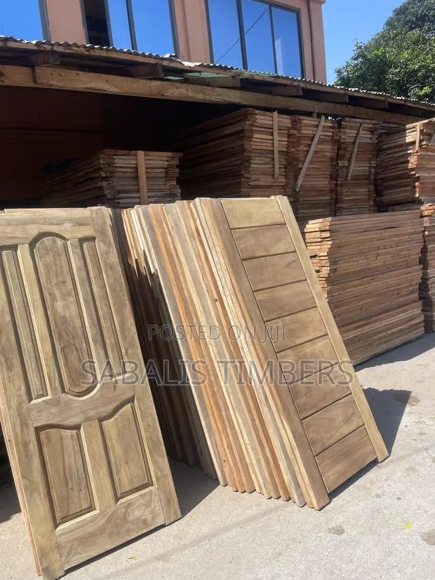 Quality Wooden Door Available (33 and 27 Inches) · Photo 1