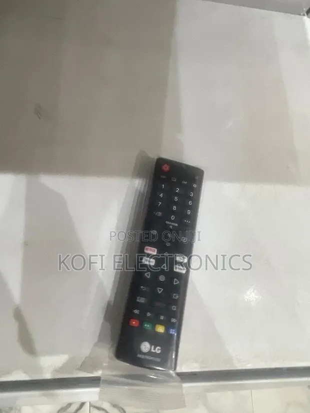 Lg Remote: Glamorous Voice Recognition for Easy Smart Surfing · Photo 1