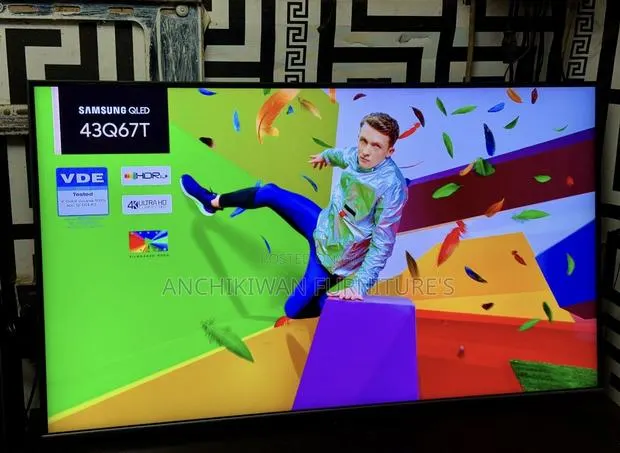 Qled Samsung 43 Inches Smart BluetoothNetflixSatellite Tv · Photo 1