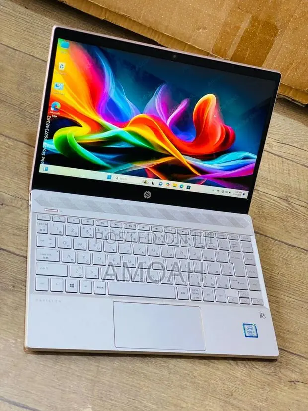 Laptop HP Pavilion 13 8GB Intel Core i5 SSD 256GB · Photo 1