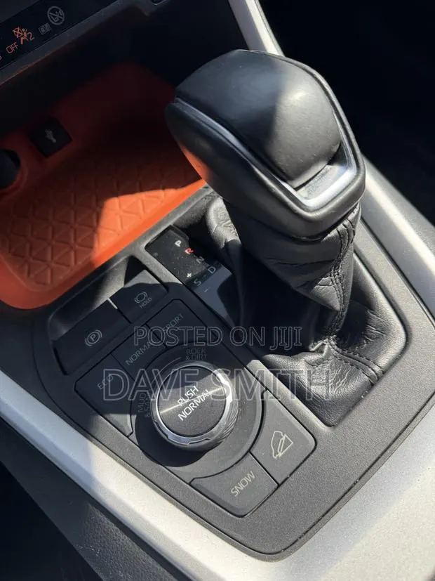 Toyota RAV4 Adventure 2021 Blue · Photo 1