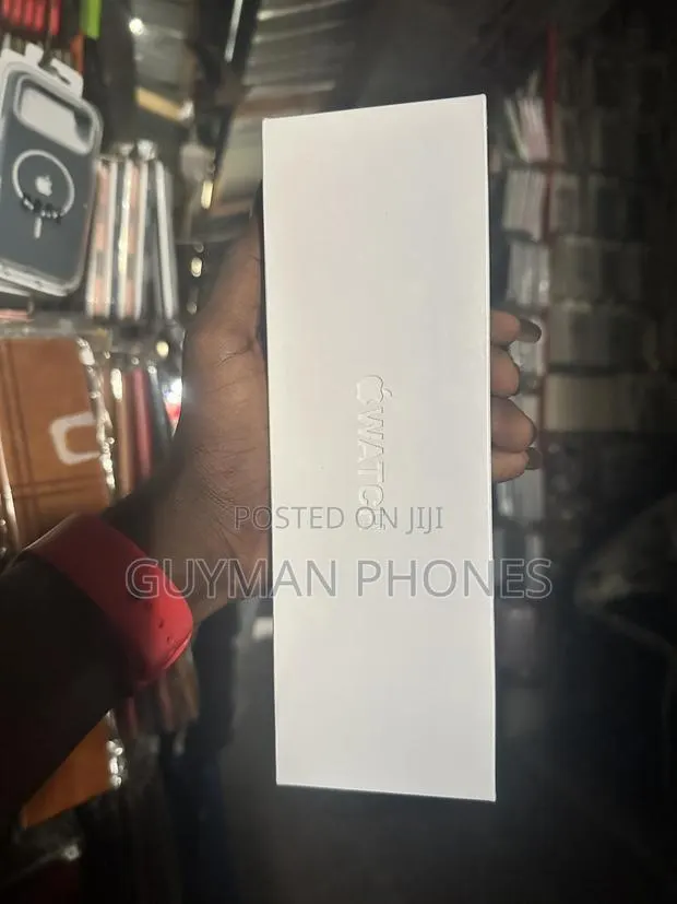 Apple Series 11 Watch · Photo 1