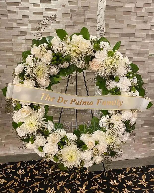 Affordable Wreath/Floral · Photo 1