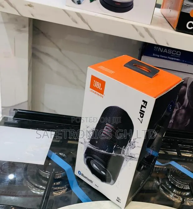 Make Some Noise Flip 6 Bluetooth JBL Black Speaker · Photo 1