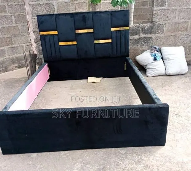 Luren Double Bed Frame · Photo 1