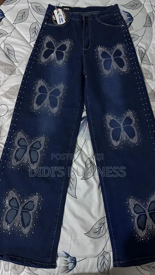 Wide Leg Jeans · Photo 1