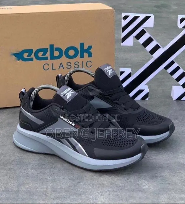 Original Reebok Dynamica Black/Sole Gray Breathable Mesh · Photo 1