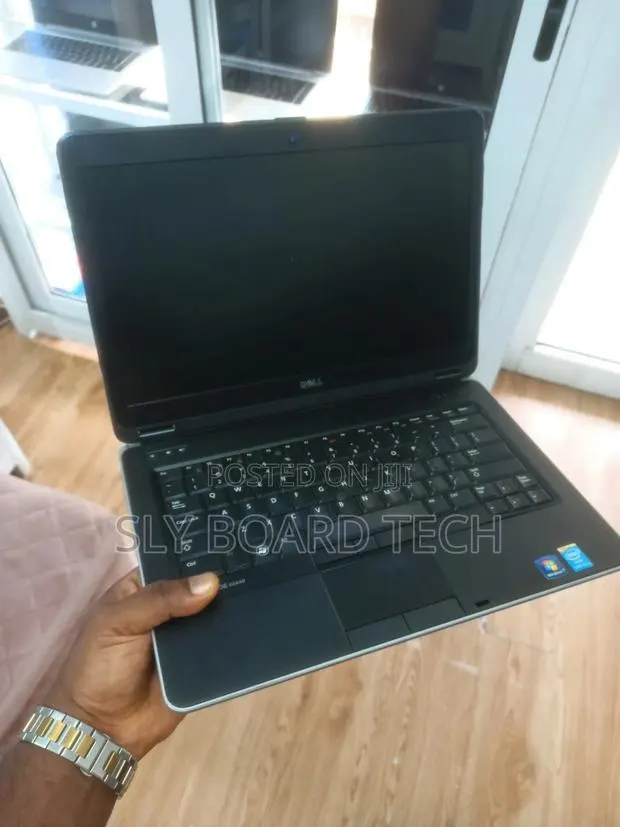 Laptop Dell Latitude E6440 8GB Intel Core i5 SSD 128GB · Photo 1