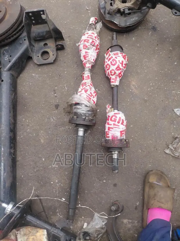 Driving Shaft Nissan Armada, Titan, Infiniti Qx56 · Photo 1