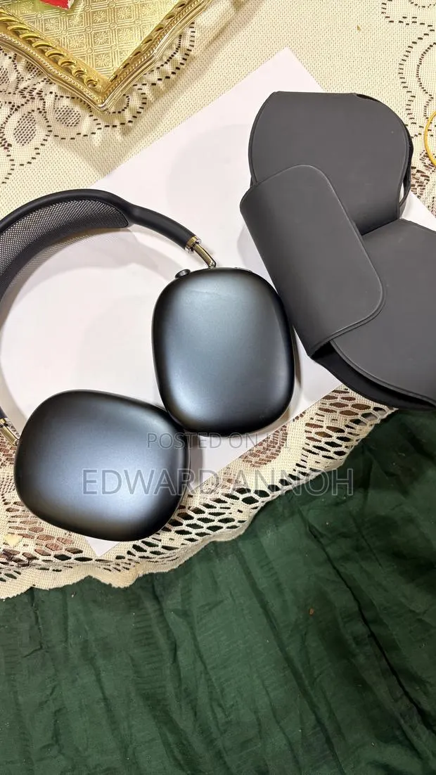 AirPod Max 2 · Photo 1