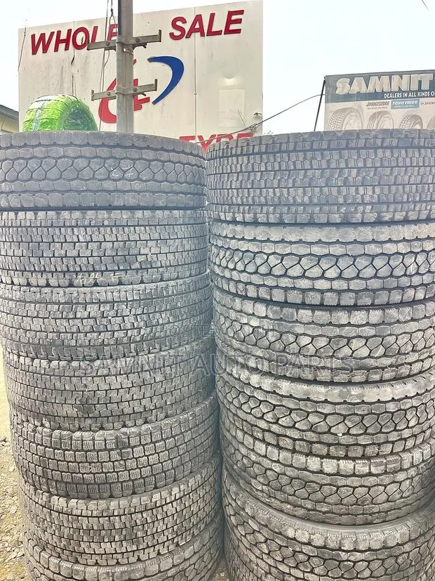 Home Used 225/90r17.5 Grade 1 · Photo 1