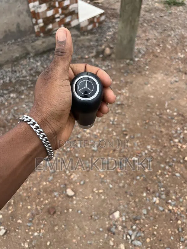 Mercedes Benz Gear Knob · Photo 1