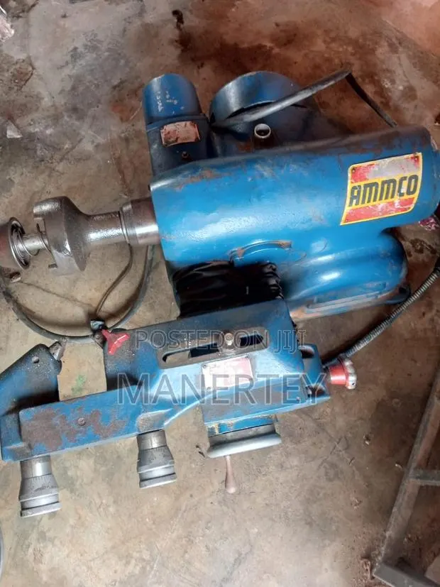 Ammco 4000 Disc and Drum Brake Lathe · Photo 1