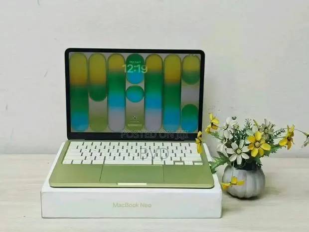 New Laptop Apple MacBook Neo 2026 8GB Apple M3 SSD 512GB · Photo 1