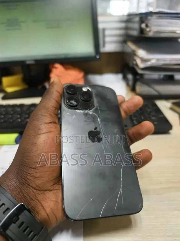 Apple iPhone 14 Pro Max 256 GB Gray · Photo 1