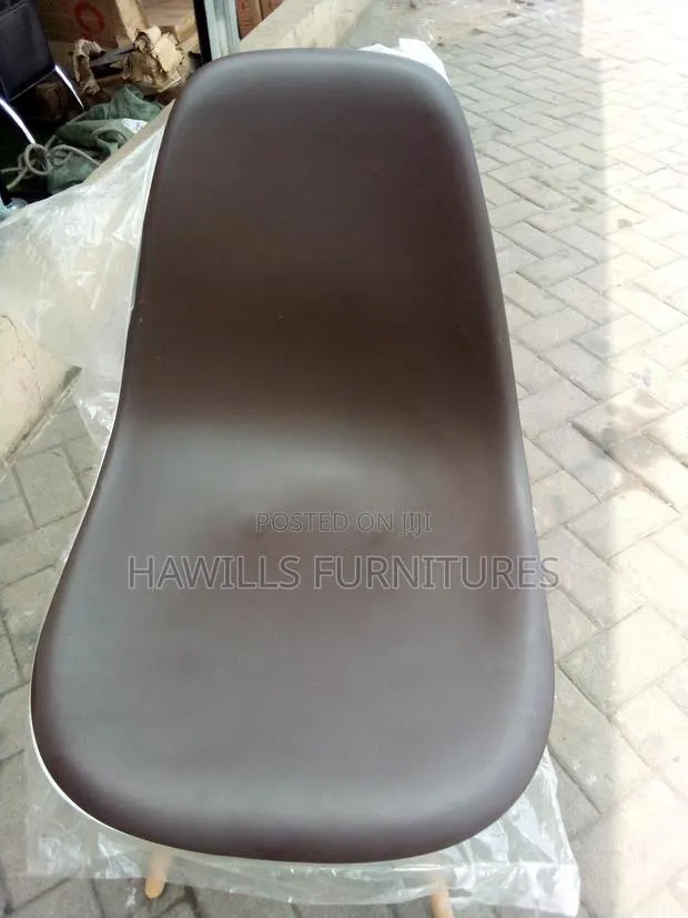 Dining Chair · Photo 1