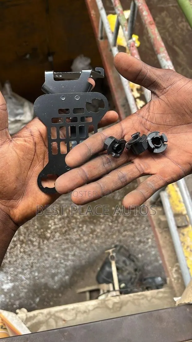 Honda Civic 2019 Radar Bracket · Photo 1
