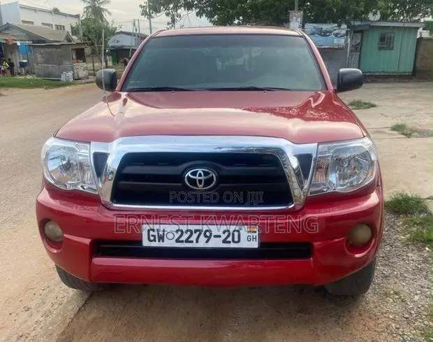 Toyota Tacoma 2011 Red · Photo 1