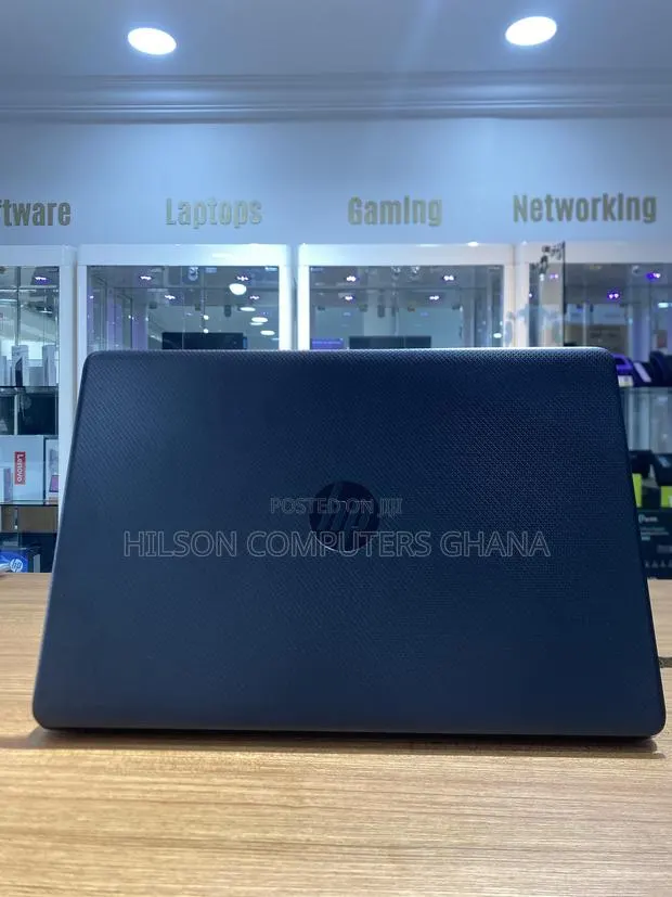 New Laptop HP 4GB Intel Celeron SSD 256GB · Photo 1