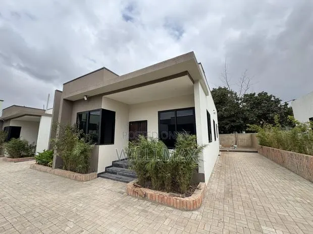 3bdrm Bungalow in Frafraha, Adenta for sale · Photo 1