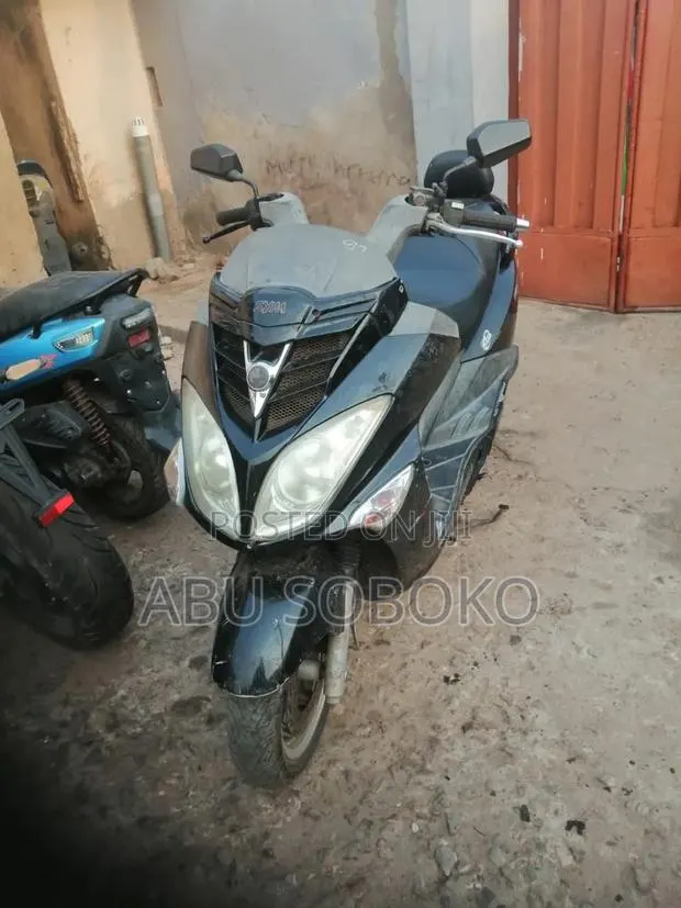 SYM Symnh 2022 Red · Photo 1