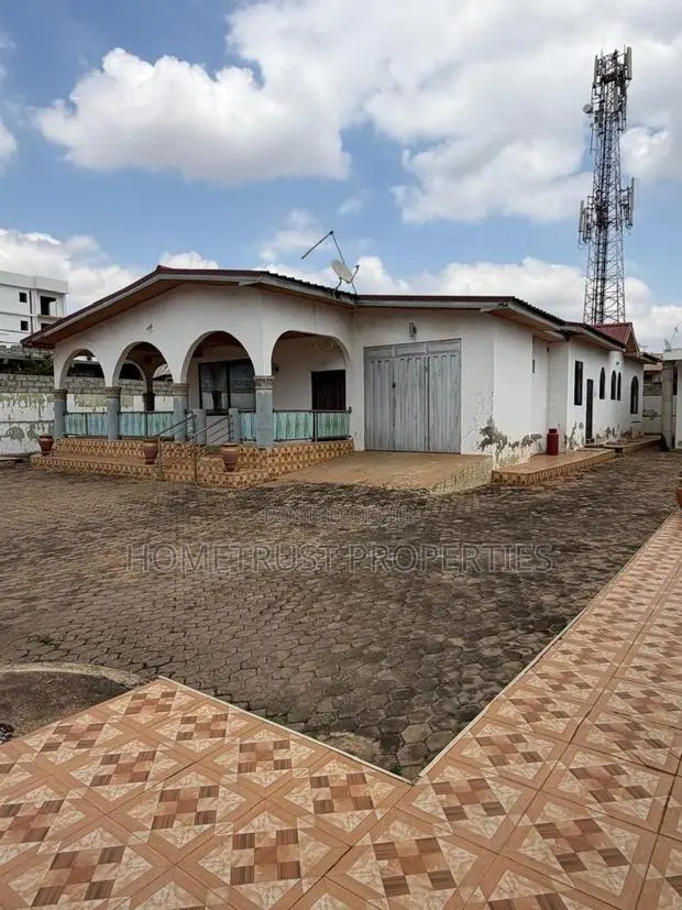 4bdrm House in Spintex Baatsona for sale