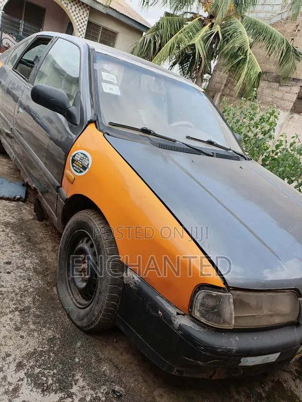Nissan Primera 2004 Gray · Photo 4