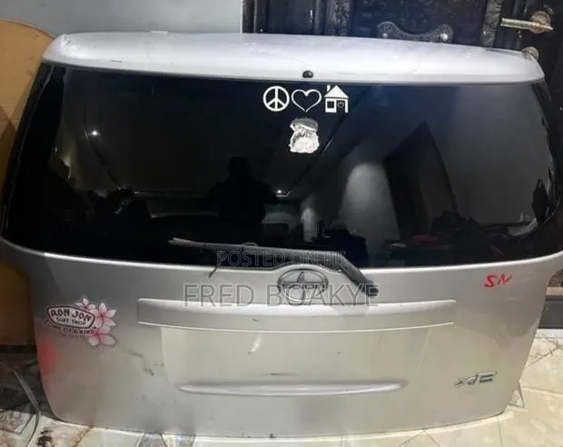 Toyota Rumion/Scion Xb Boot · Photo 1