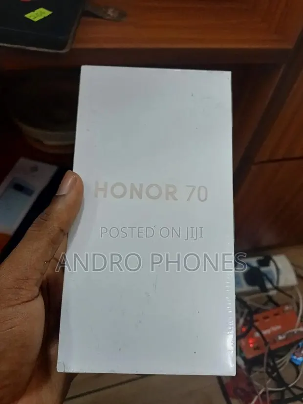 New Honor 70 256 GB Green · Photo 1