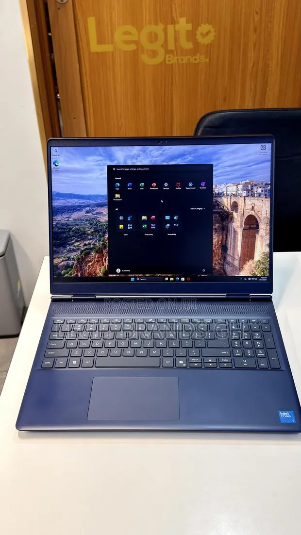 Laptop Alienware 16 Aurora 16GB Intel Core 7 SSD 1T · Photo 1
