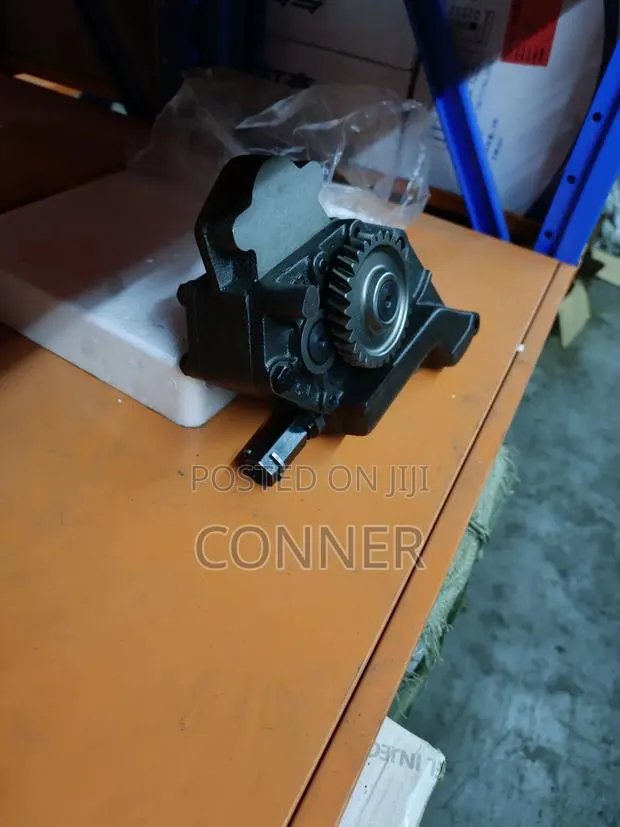 Howo Oil Pump · Photo 1